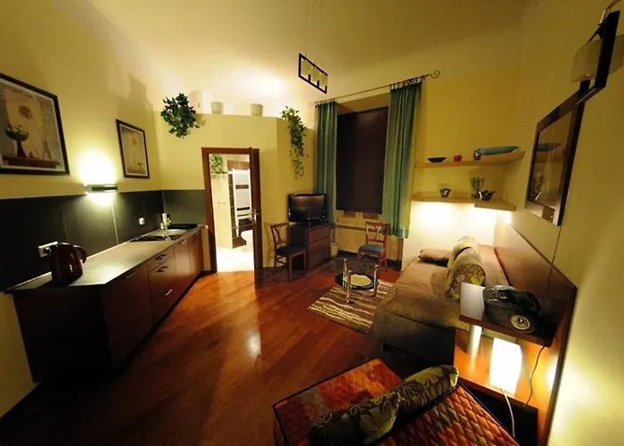 Selene - Pantheon Apartments